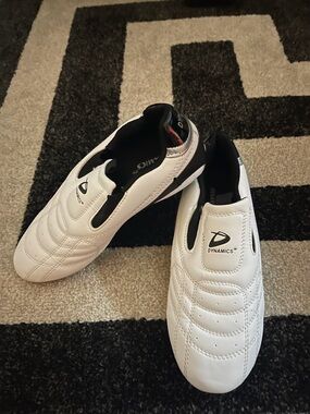 Dynamics Kids White Slip-On Sneaker